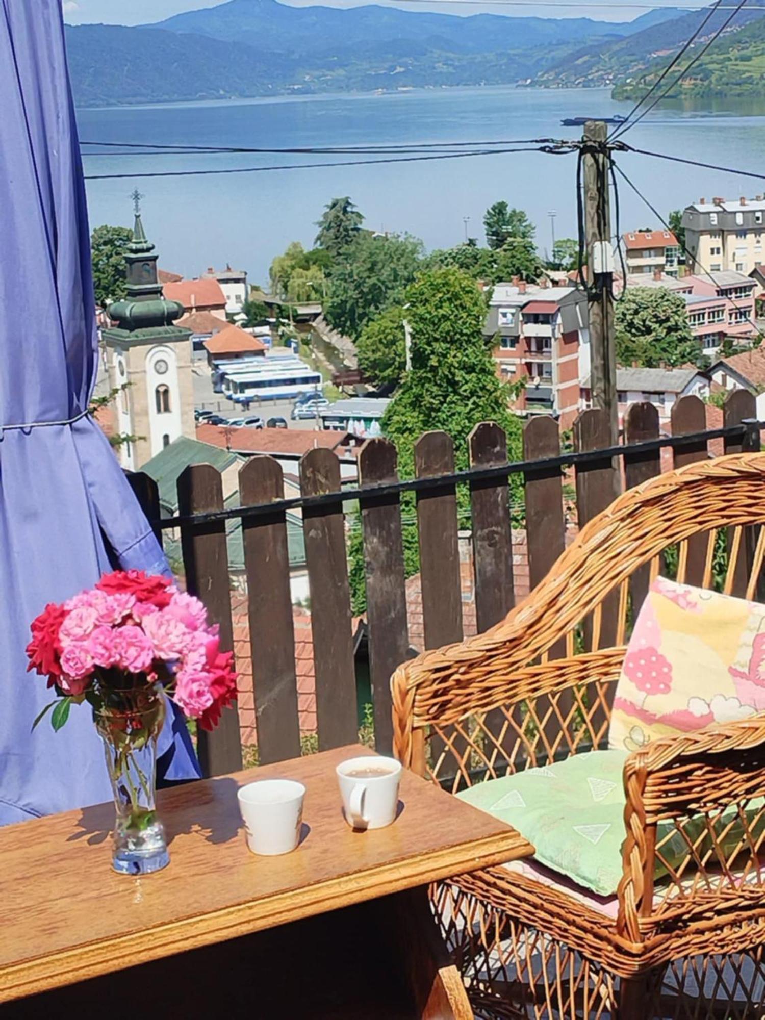 Apartman Sani Donji Milanovac Eksteriør bilde